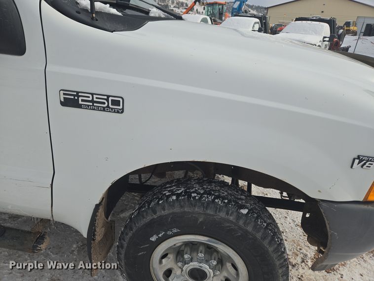 image for item ER5142 2001 Ford F250 Super Duty SuperCab pickup truck