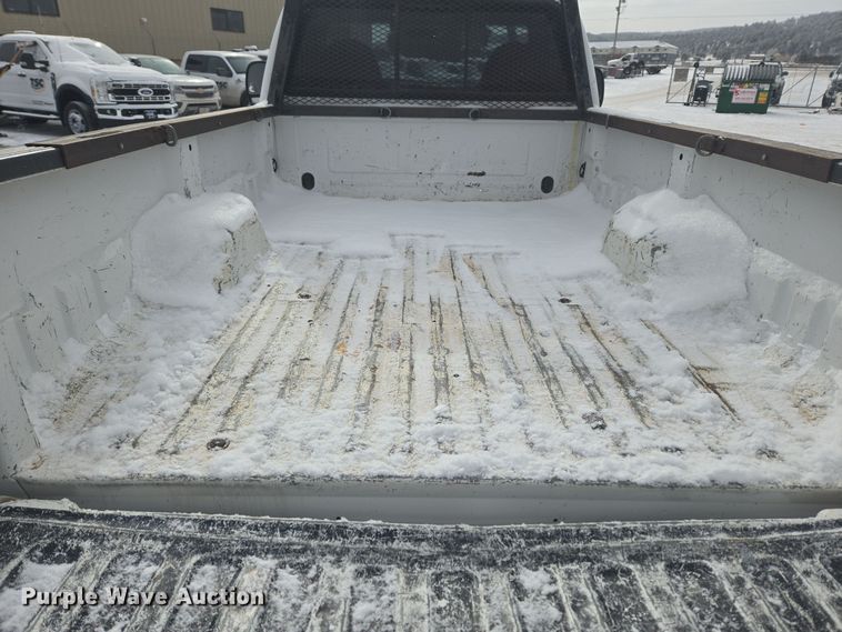 image for item ER5142 2001 Ford F250 Super Duty SuperCab pickup truck