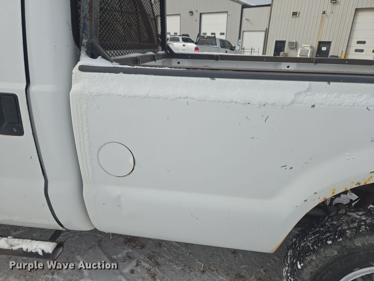 image for item ER5142 2001 Ford F250 Super Duty SuperCab pickup truck