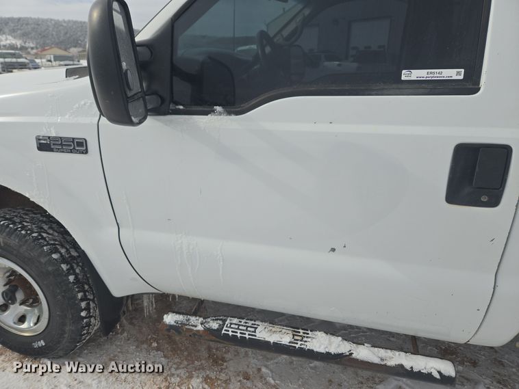 image for item ER5142 2001 Ford F250 Super Duty SuperCab pickup truck