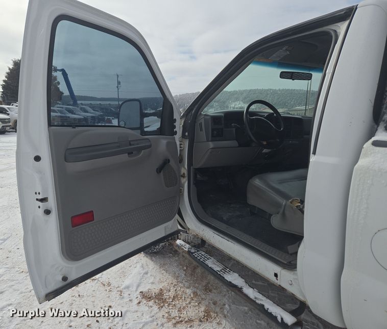image for item ER5142 2001 Ford F250 Super Duty SuperCab pickup truck