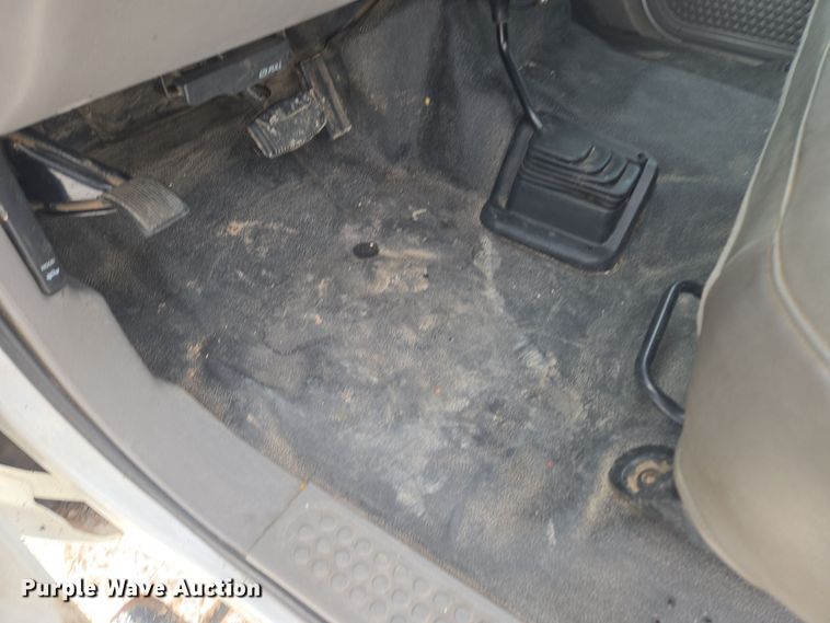 image for item ER5142 2001 Ford F250 Super Duty SuperCab pickup truck