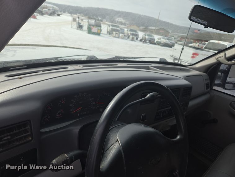 image for item ER5142 2001 Ford F250 Super Duty SuperCab pickup truck