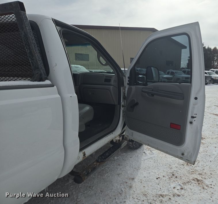 image for item ER5142 2001 Ford F250 Super Duty SuperCab pickup truck