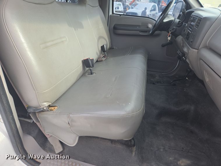 image for item ER5142 2001 Ford F250 Super Duty SuperCab pickup truck