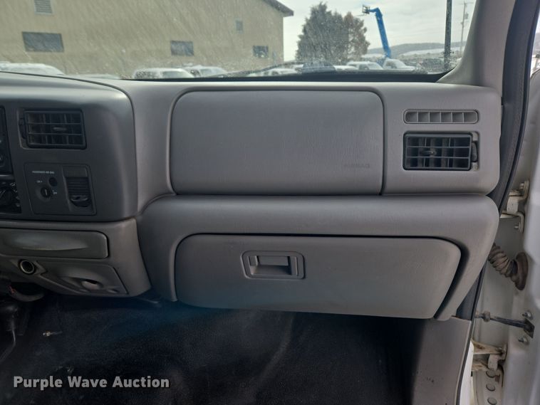 image for item ER5142 2001 Ford F250 Super Duty SuperCab pickup truck