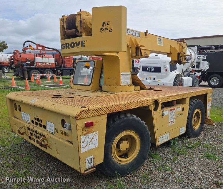 image for item ER5159 Grove AP-308 crane