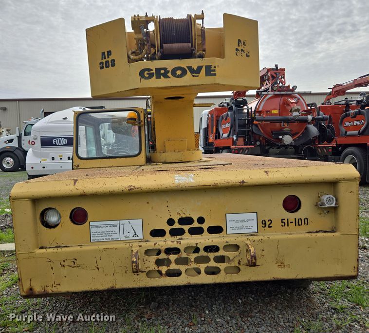 image for item ER5159 Grove AP-308 crane