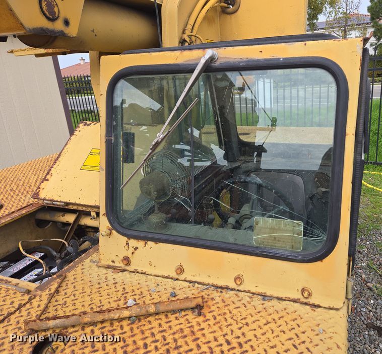 image for item ER5159 Grove AP-308 crane