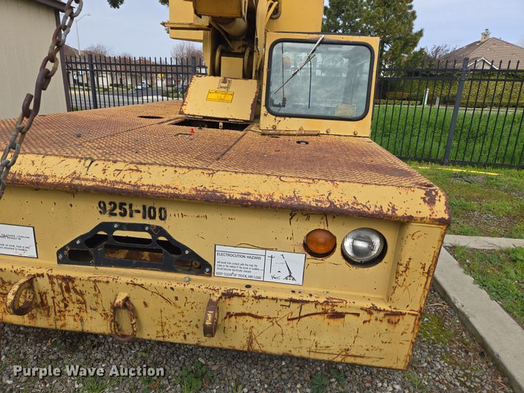 image for item ER5159 Grove AP-308 crane