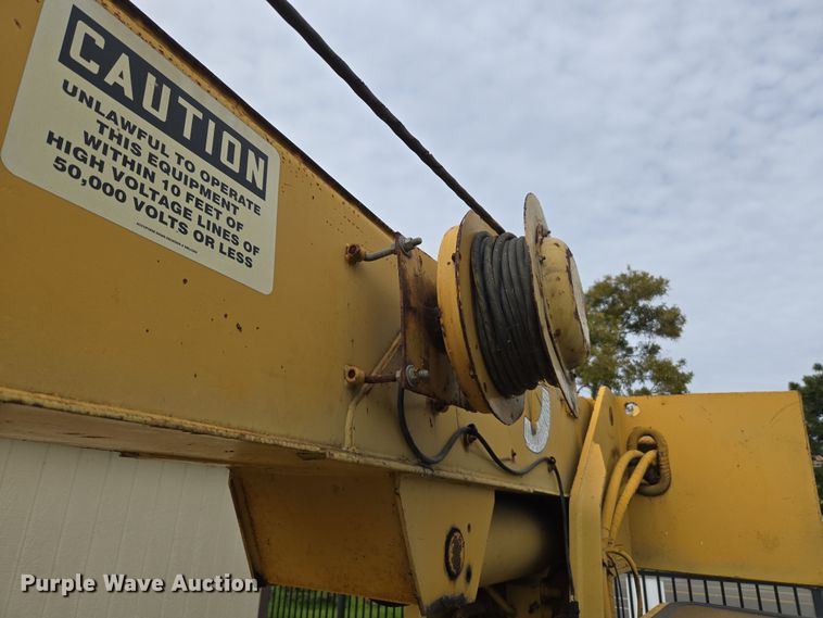 image for item ER5159 Grove AP-308 crane