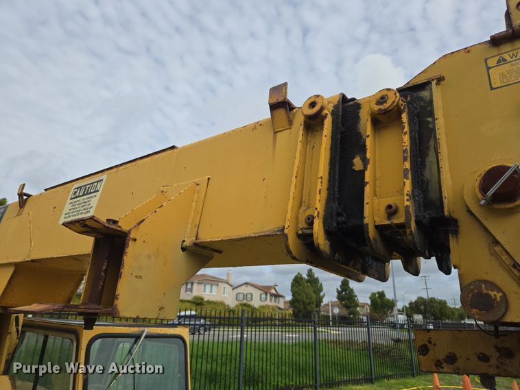 image for item ER5159 Grove AP-308 crane