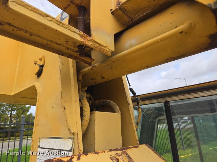 image for item ER5159 Grove AP-308 crane