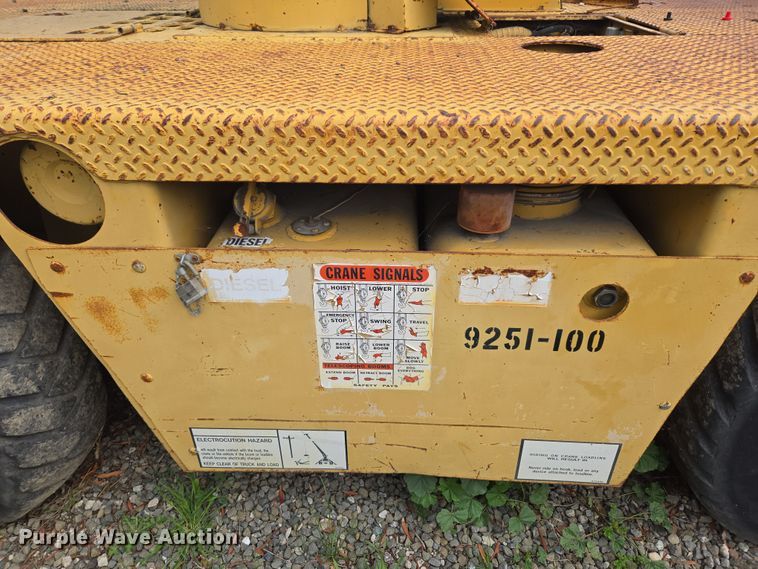 image for item ER5159 Grove AP-308 crane