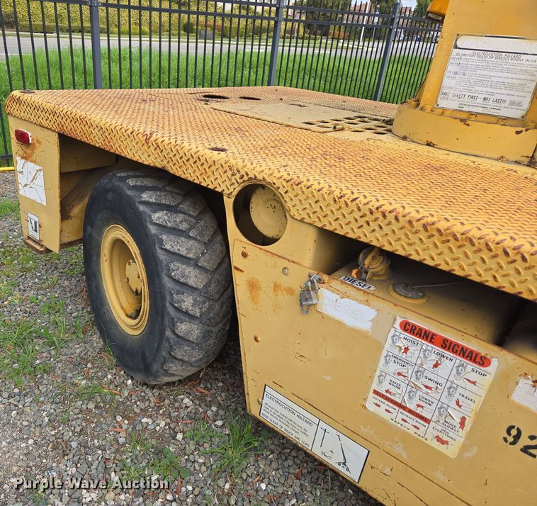 image for item ER5159 Grove AP-308 crane