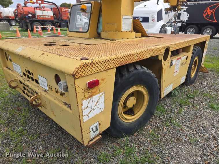 image for item ER5159 Grove AP-308 crane