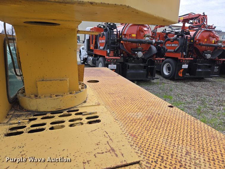 image for item ER5159 Grove AP-308 crane