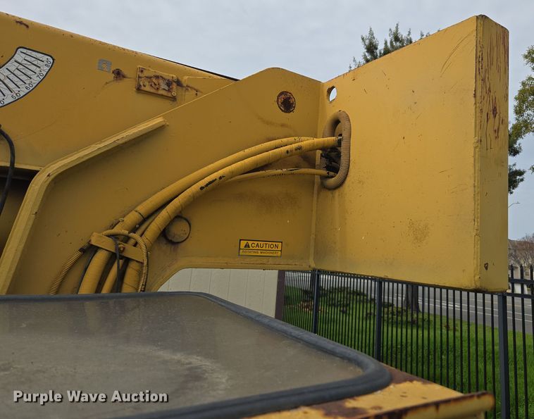 image for item ER5159 Grove AP-308 crane
