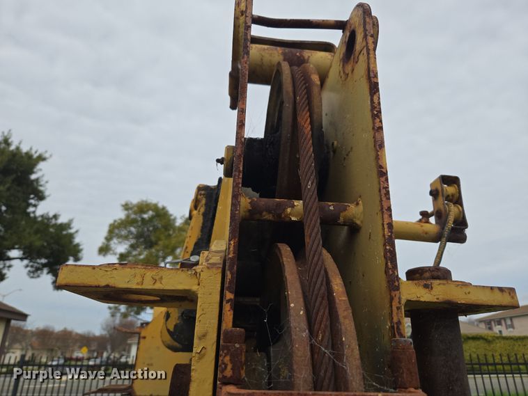 image for item ER5159 Grove AP-308 crane