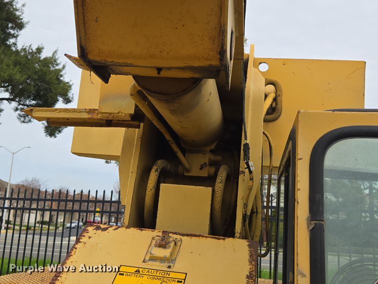 image for item ER5159 Grove AP-308 crane