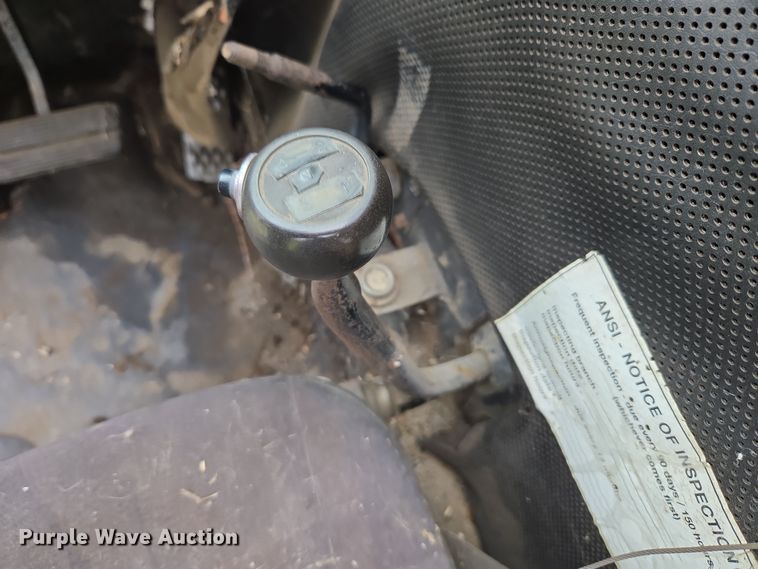 image for item ER5159 Grove AP-308 crane