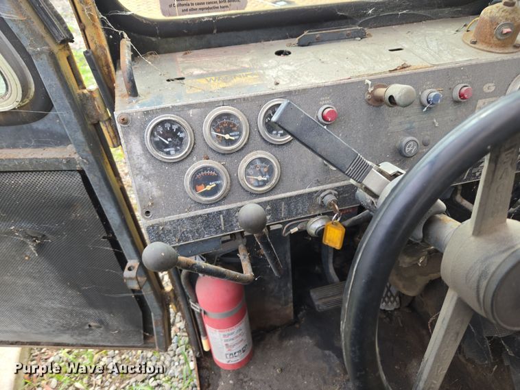 image for item ER5159 Grove AP-308 crane