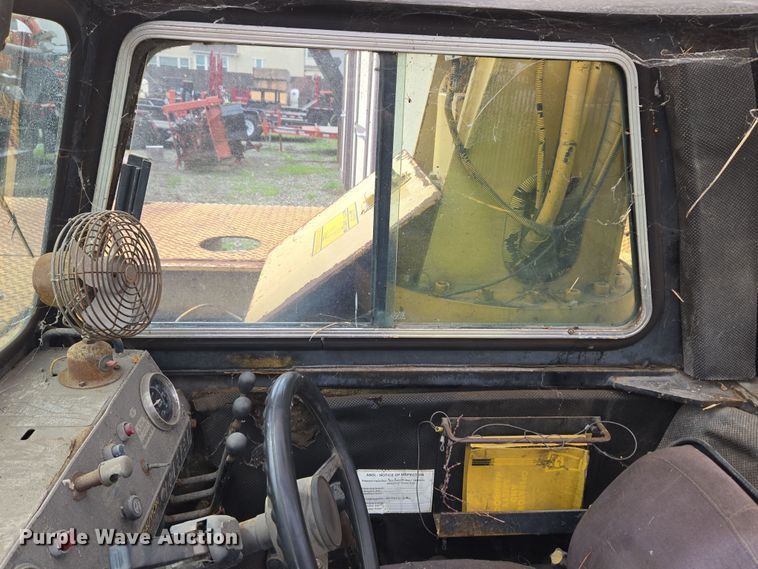 image for item ER5159 Grove AP-308 crane