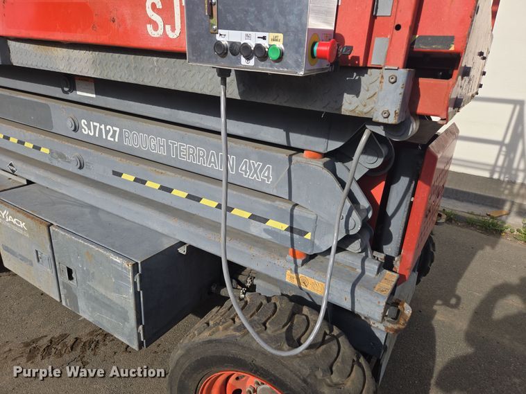 image for item ER5164 2006 Skyjack SJ7127 scissor lift