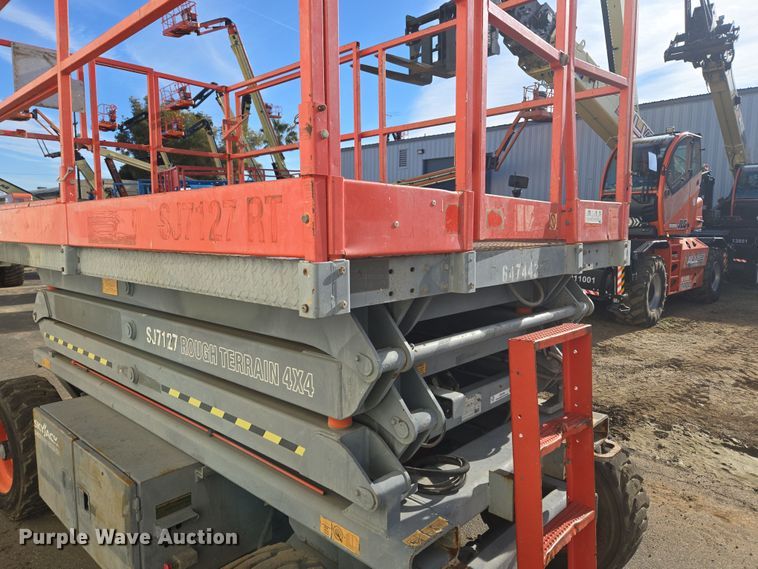 image for item ER5164 2006 Skyjack SJ7127 scissor lift