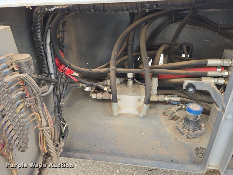 image for item ER5164 2006 Skyjack SJ7127 scissor lift