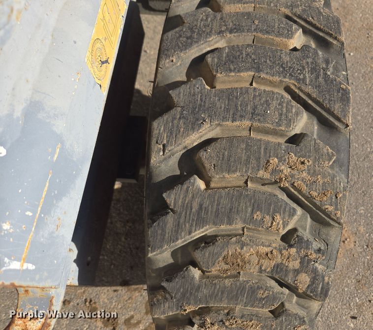 image for item ER5164 2006 Skyjack SJ7127 scissor lift