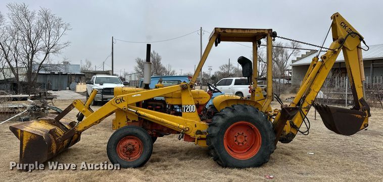 image for item ER8704 1970 Case 480CK backhoe