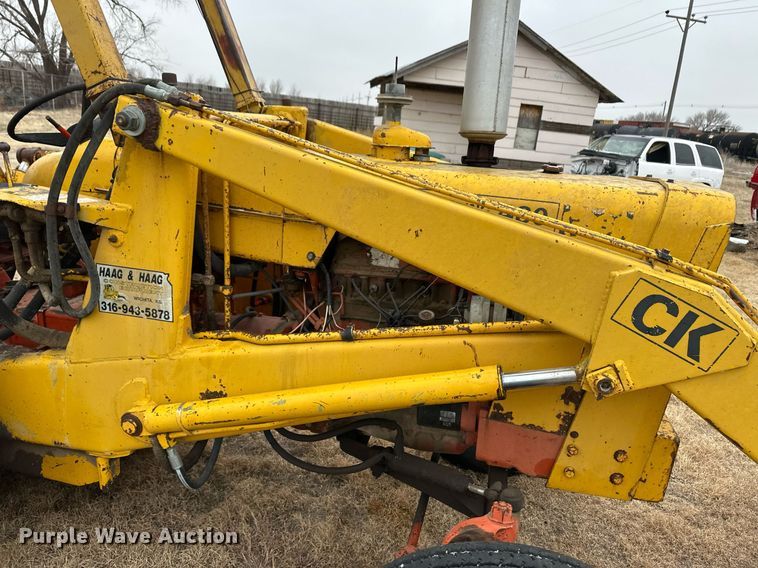 image for item ER8704 1970 Case 480CK backhoe