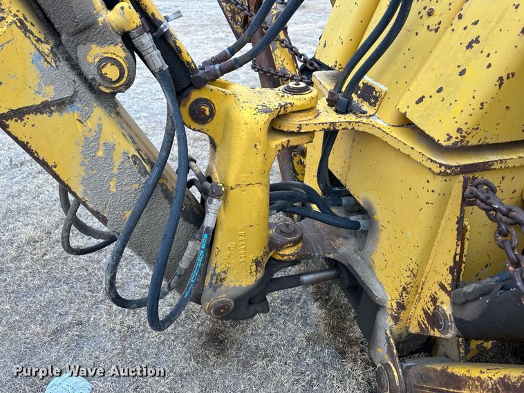 image for item ER8704 1970 Case 480CK backhoe