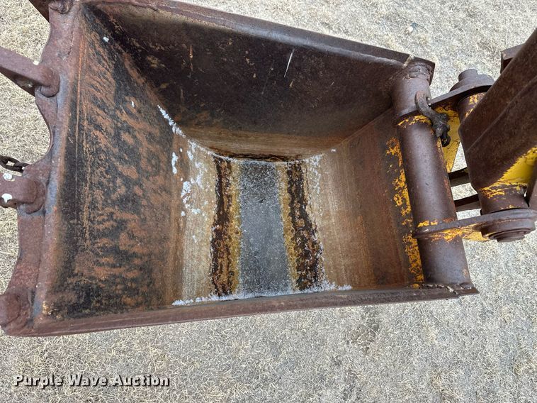 image for item ER8704 1970 Case 480CK backhoe