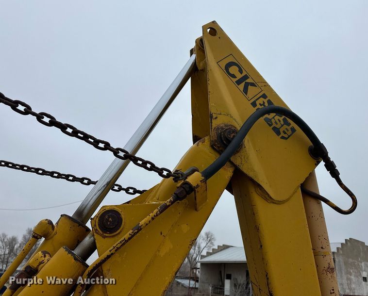 image for item ER8704 1970 Case 480CK backhoe