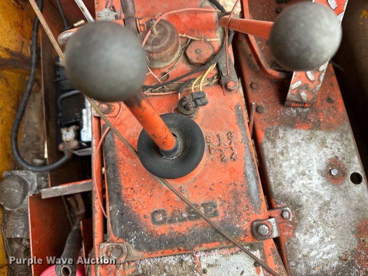 image for item ER8704 1970 Case 480CK backhoe