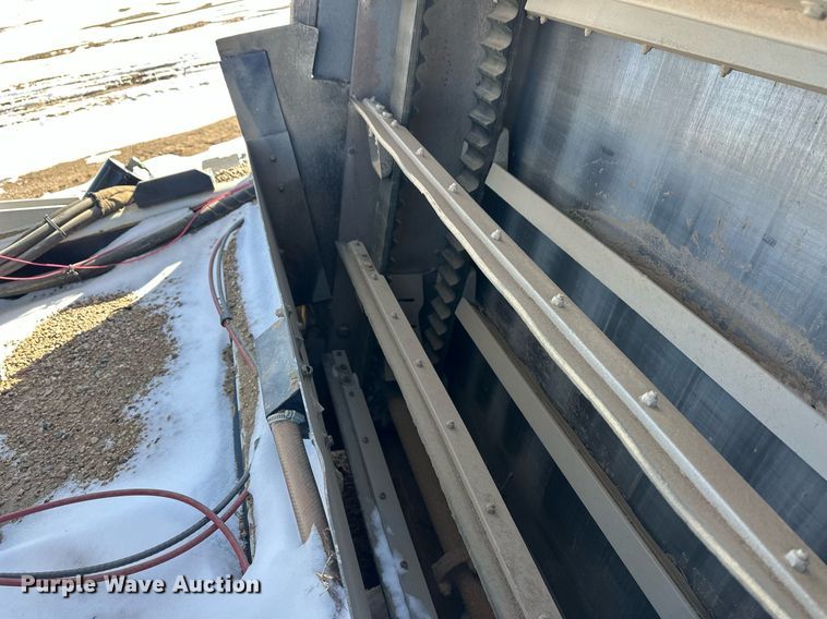 image for item ER8734 2002 Johnston 3000 street sweeper