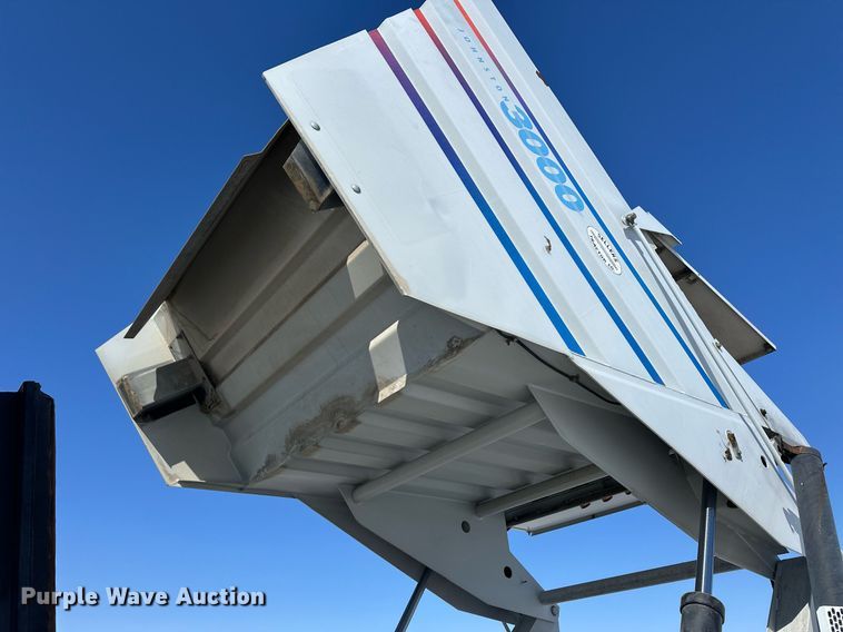 image for item ER8734 2002 Johnston 3000 street sweeper