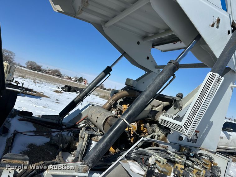 image for item ER8734 2002 Johnston 3000 street sweeper