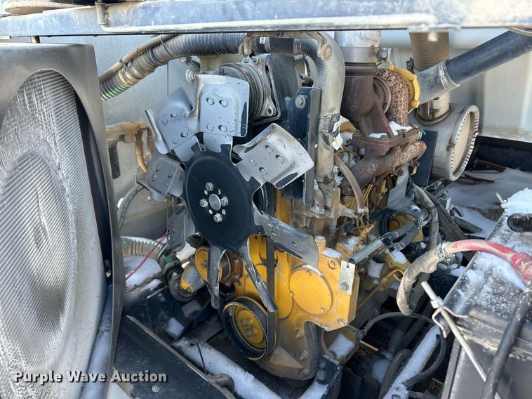 image for item ER8734 2002 Johnston 3000 street sweeper