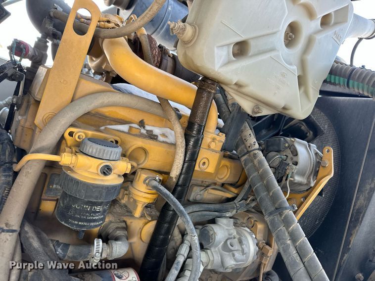 image for item ER8734 2002 Johnston 3000 street sweeper