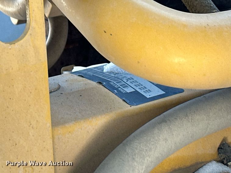 image for item ER8734 2002 Johnston 3000 street sweeper