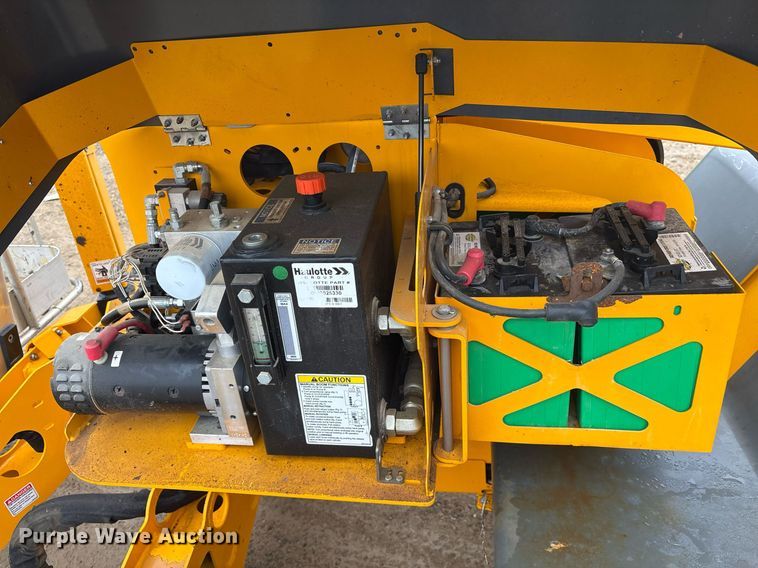 image for item EY9893 2020 Haulotte 45XA boom lift