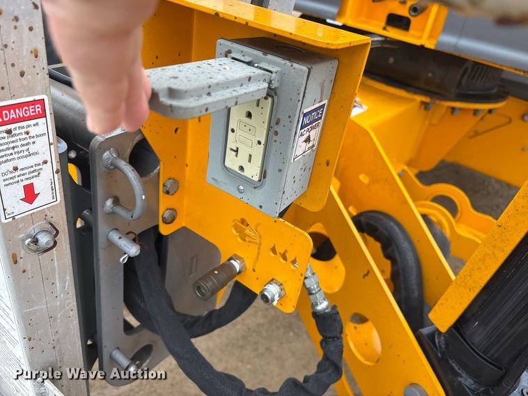 image for item EY9893 2020 Haulotte 45XA boom lift