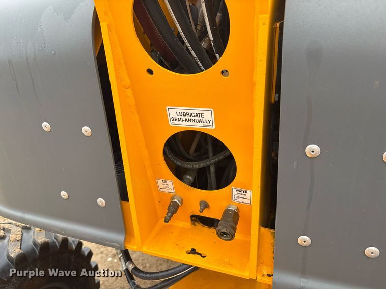 image for item EY9893 2020 Haulotte 45XA boom lift