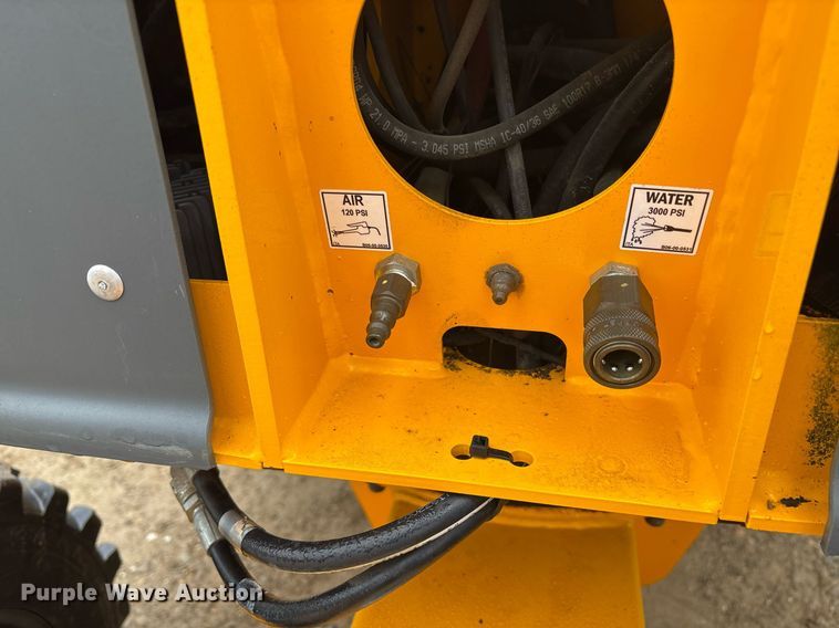 image for item EY9893 2020 Haulotte 45XA boom lift