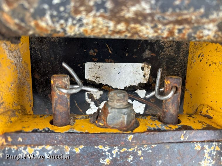 image for item EY9894 2015 John Deere 26G mini excavator