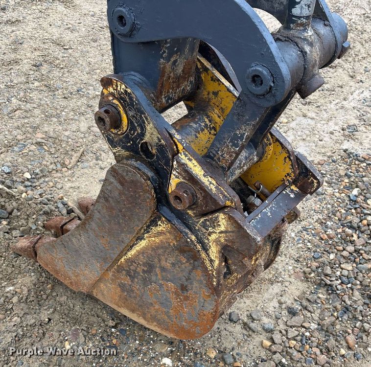 image for item EY9894 2015 John Deere 26G mini excavator