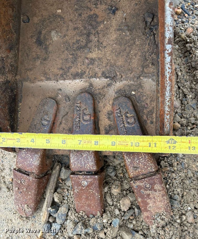 image for item EY9894 2015 John Deere 26G mini excavator